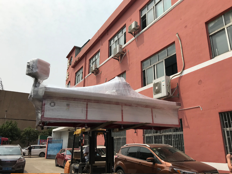 家具方管熱熔機床，專車發往山海